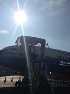 Ben deplaning Air Force One